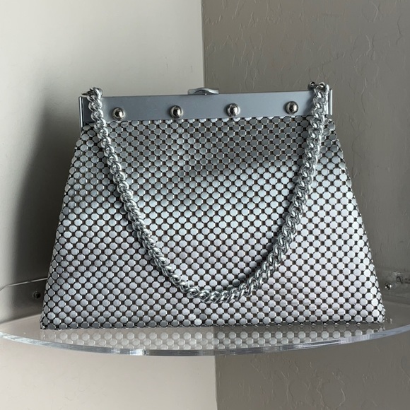 Whiting And Davis Silver Chainmail Satchel - Picture 4 of 16
